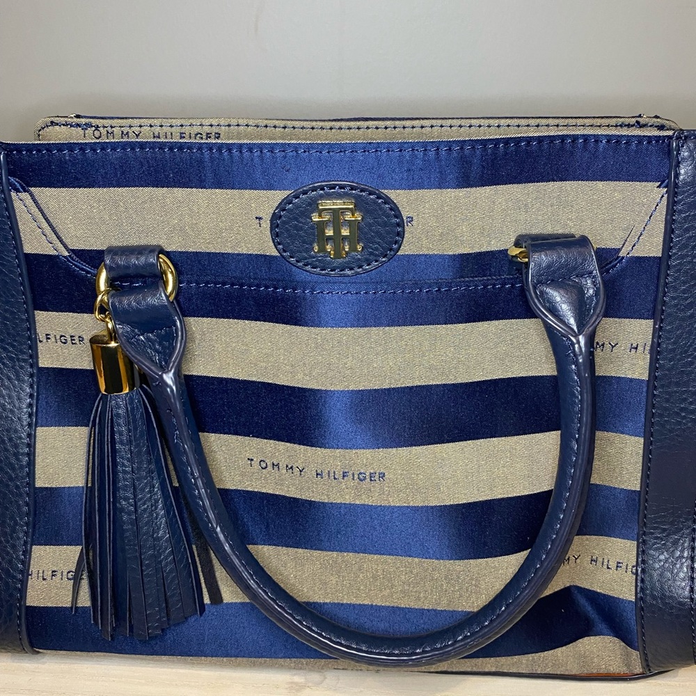 Tommy Hilfiger Handbag